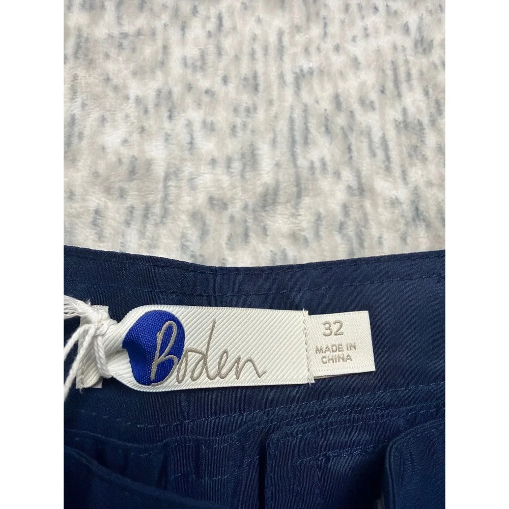 Boden Mens Swim Trunks Shorts Blue Stripes Size 32 Waist‎  Colorblock NWT